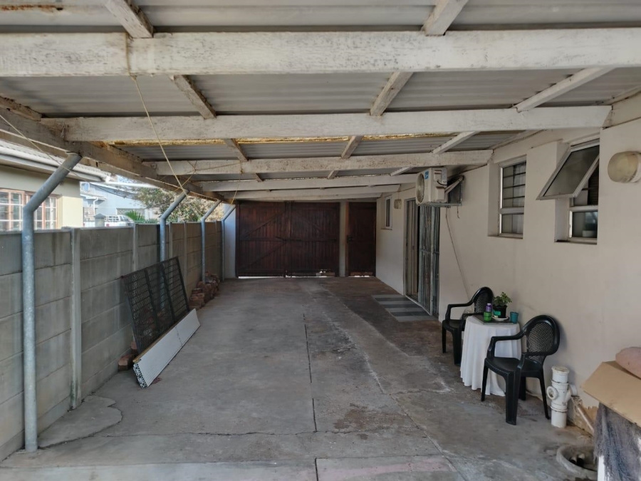 5 Bedroom Property for Sale in Retief Eastern Cape